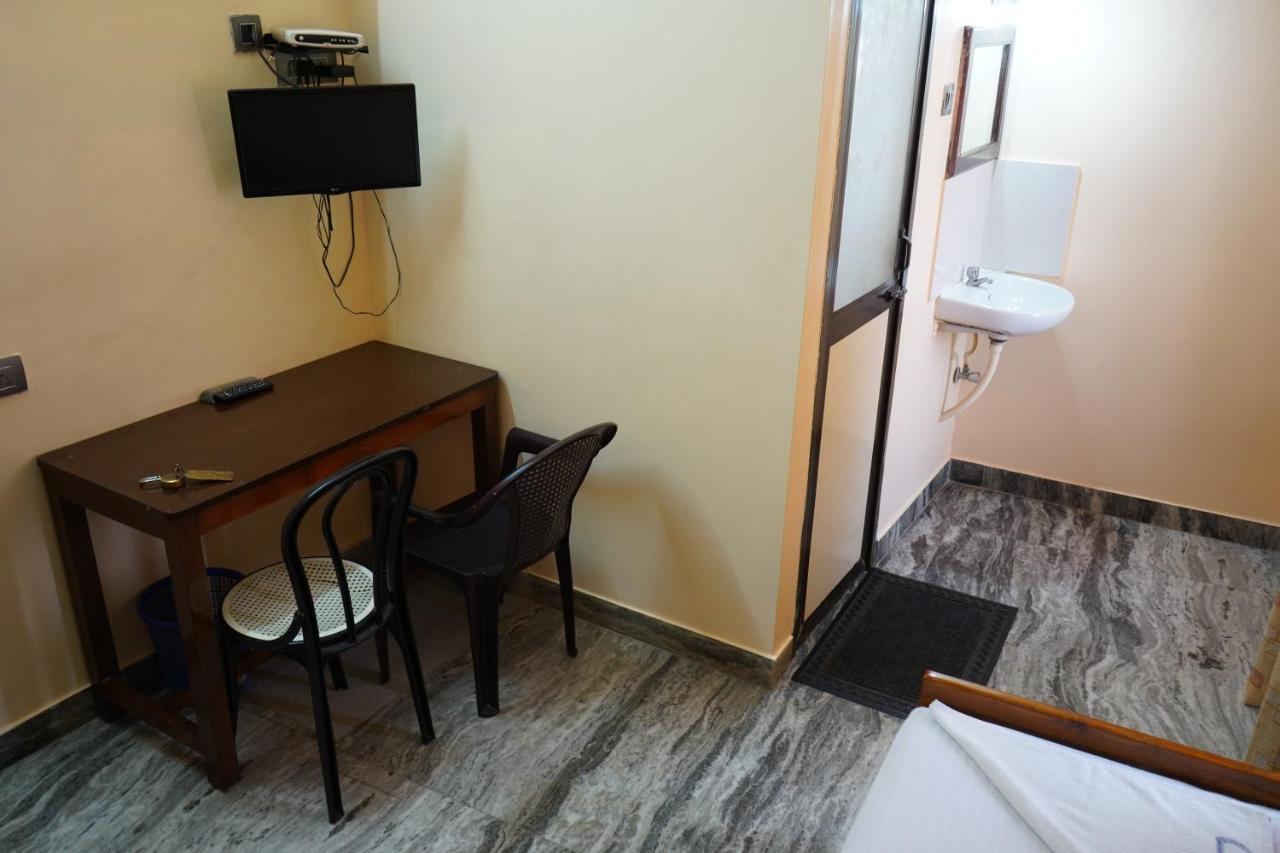Sangeetha Tourist Home Thiruvananthapuram Ngoại thất bức ảnh
