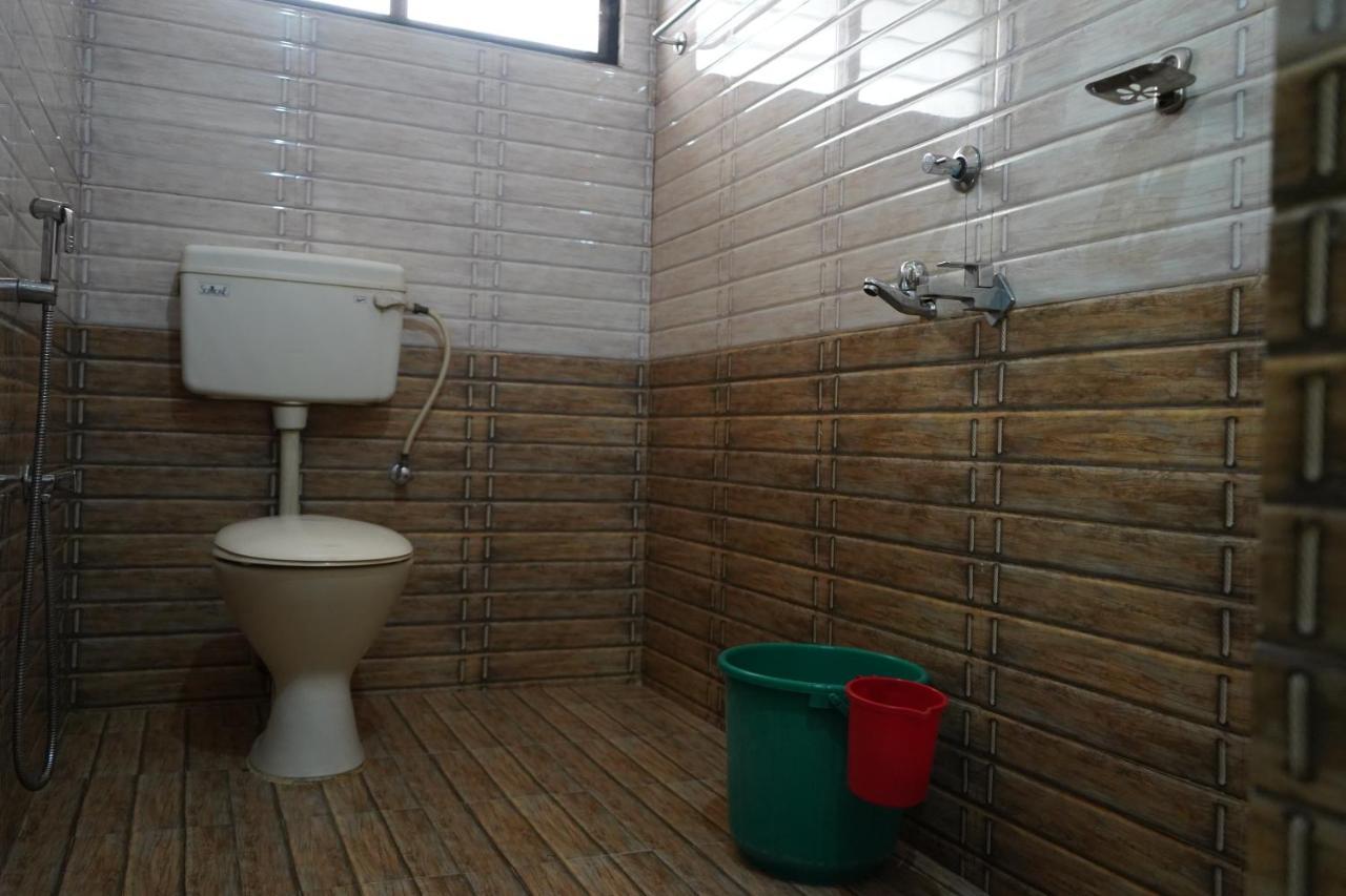 Sangeetha Tourist Home Thiruvananthapuram Ngoại thất bức ảnh